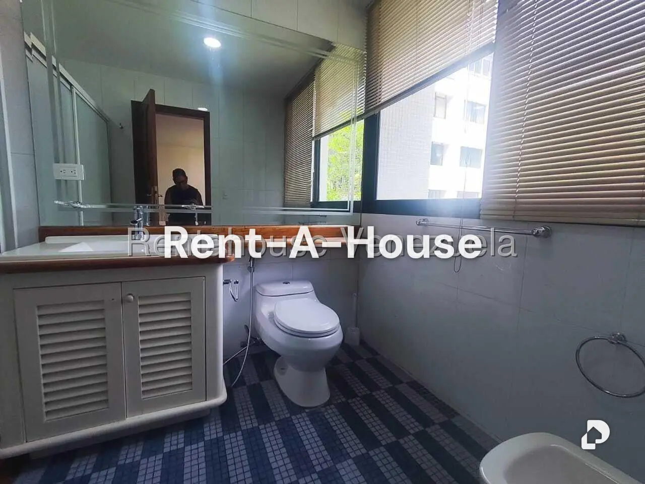 Apartamento en Altamira, Caracas – 23