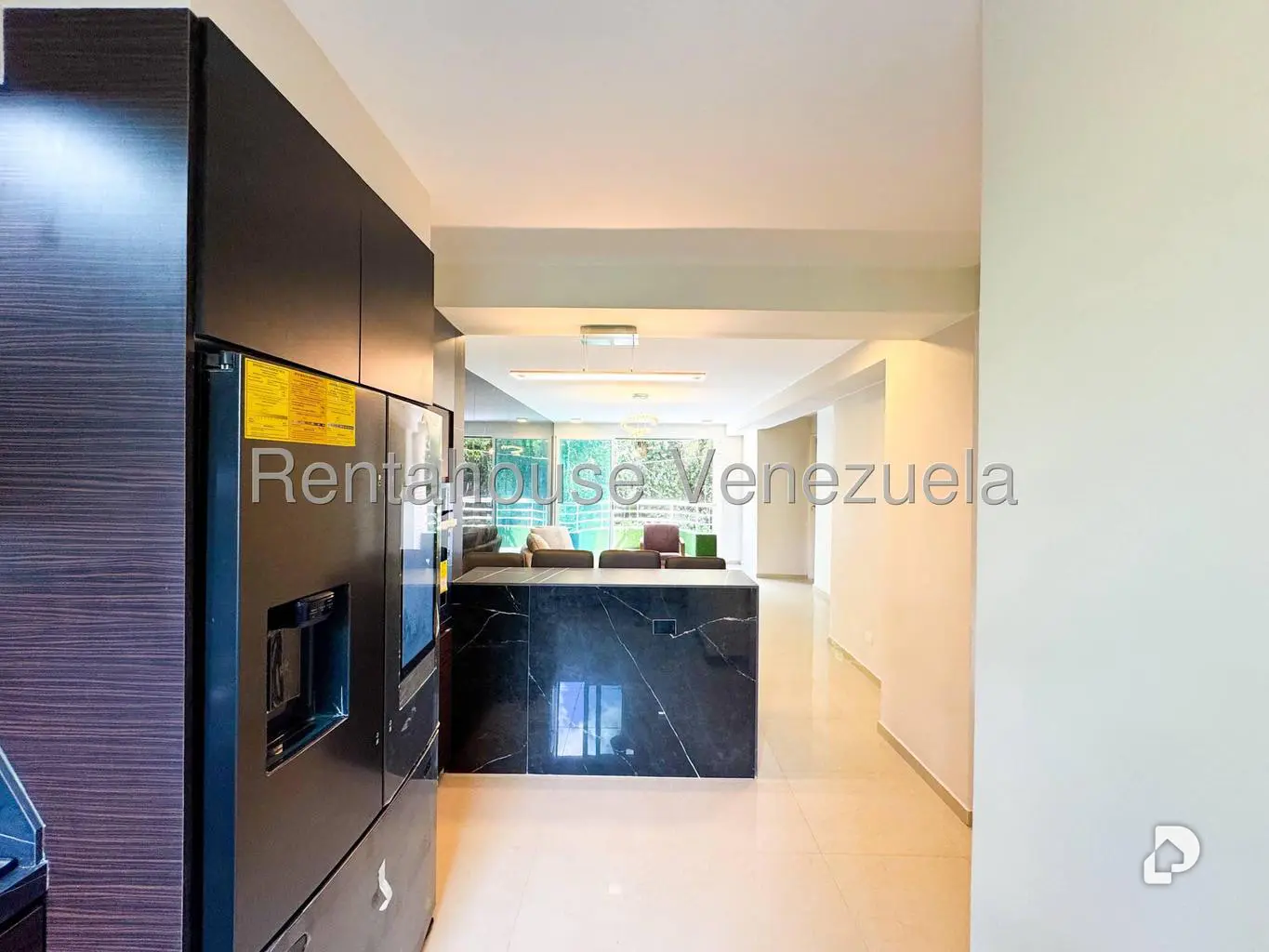 Apartamento en Santa Fe Sur, Caracas – 11