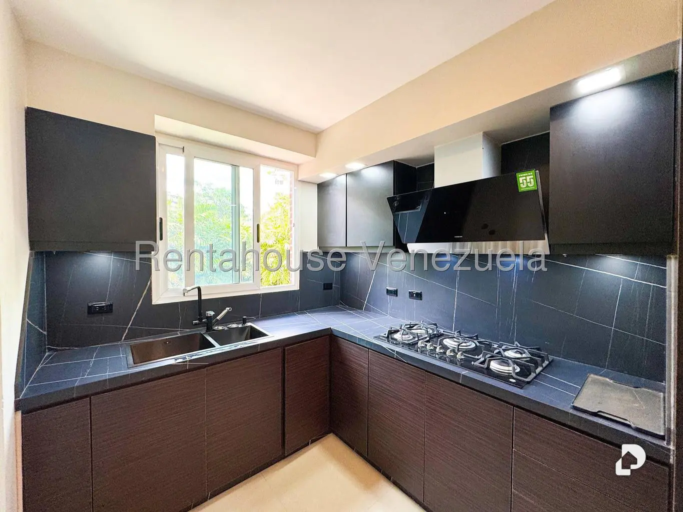 Apartamento en Santa Fe Sur, Caracas – 9