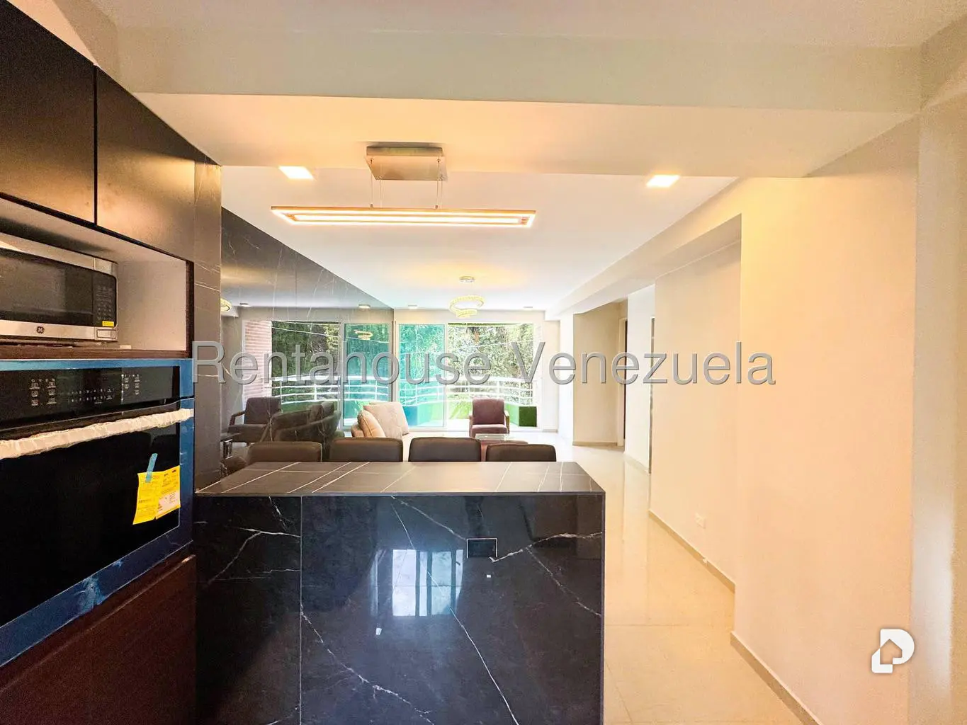 Apartamento en Santa Fe Sur, Caracas – 12