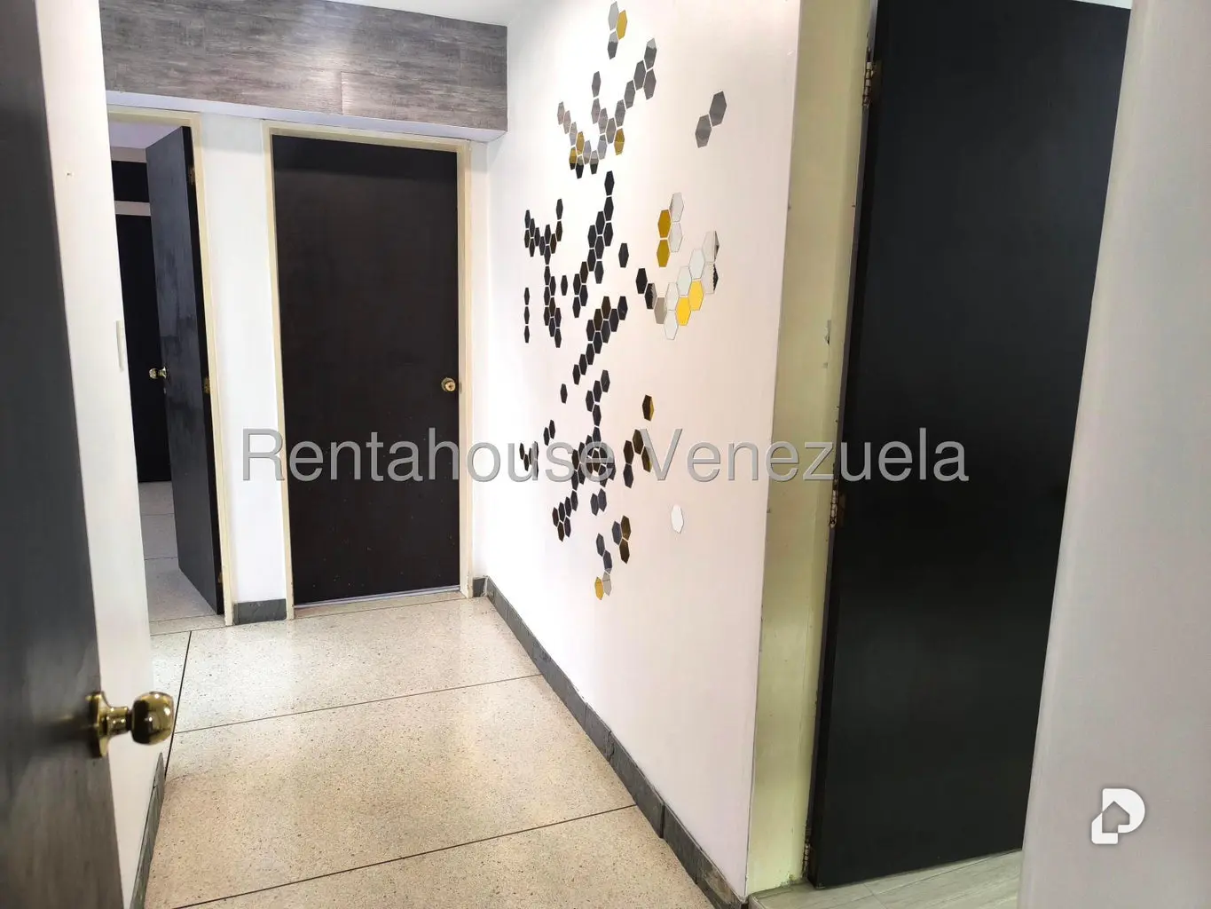 Apartamento en La Florida, Caracas – 17