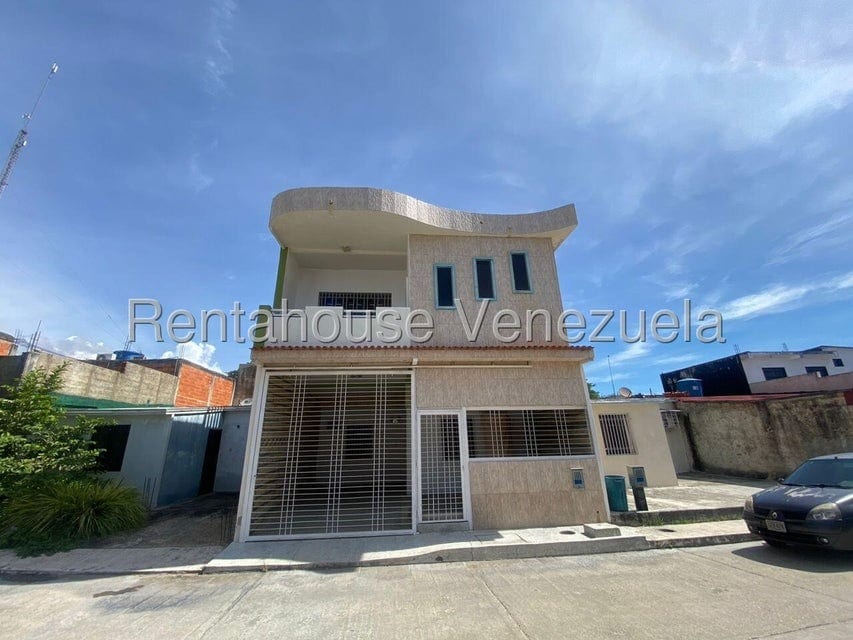 Casa en Altamira, San Joaquín - 1