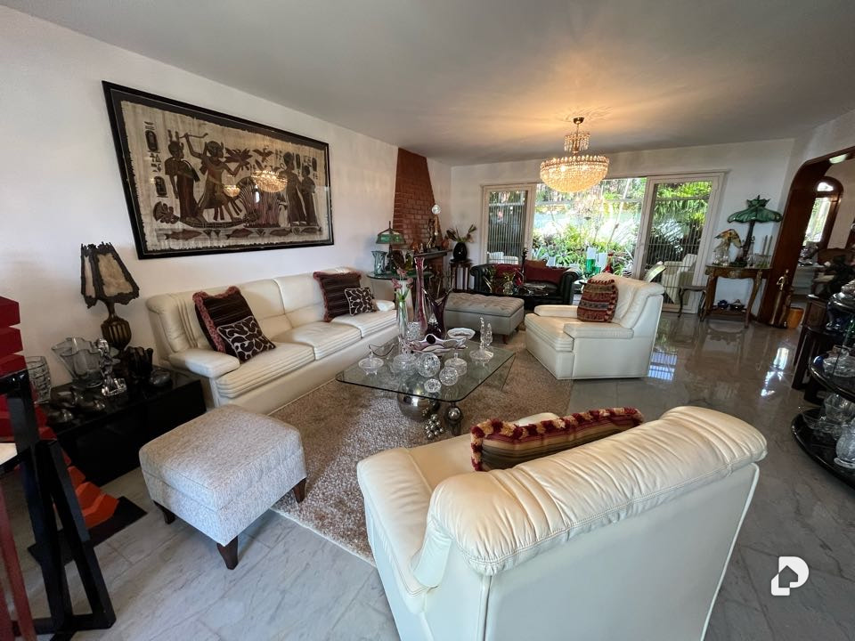 Casa en Lomas de La Lagunita, Caracas – 8
