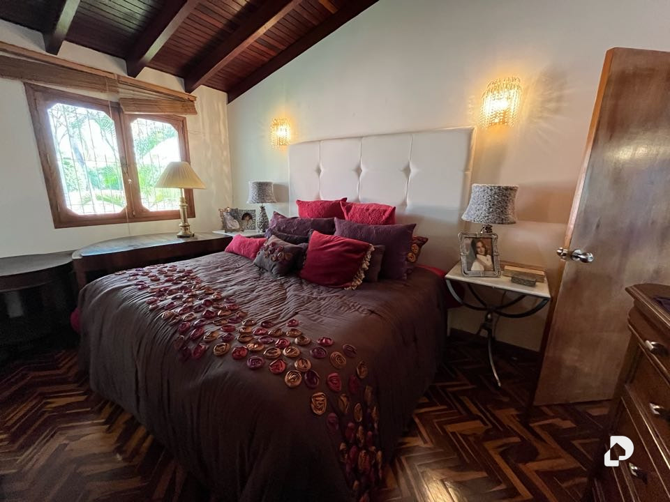 Casa en Lomas de La Lagunita, Caracas – 26