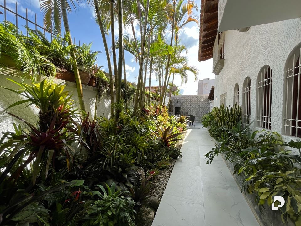 Casa en Lomas de La Lagunita, Caracas – 17