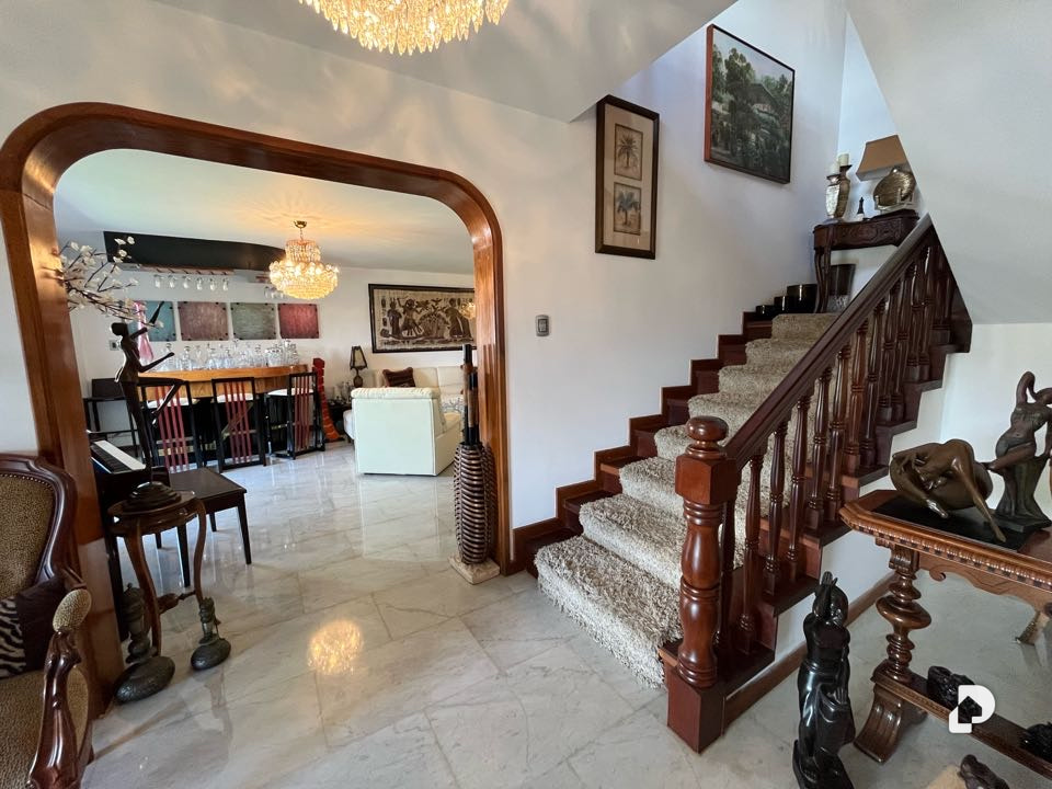 Casa en Lomas de La Lagunita, Caracas – 7