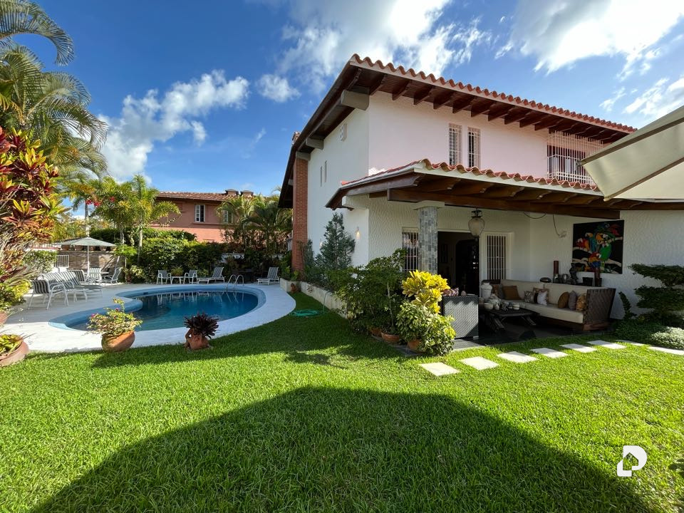 Casa en Lomas de La Lagunita, Caracas – 1