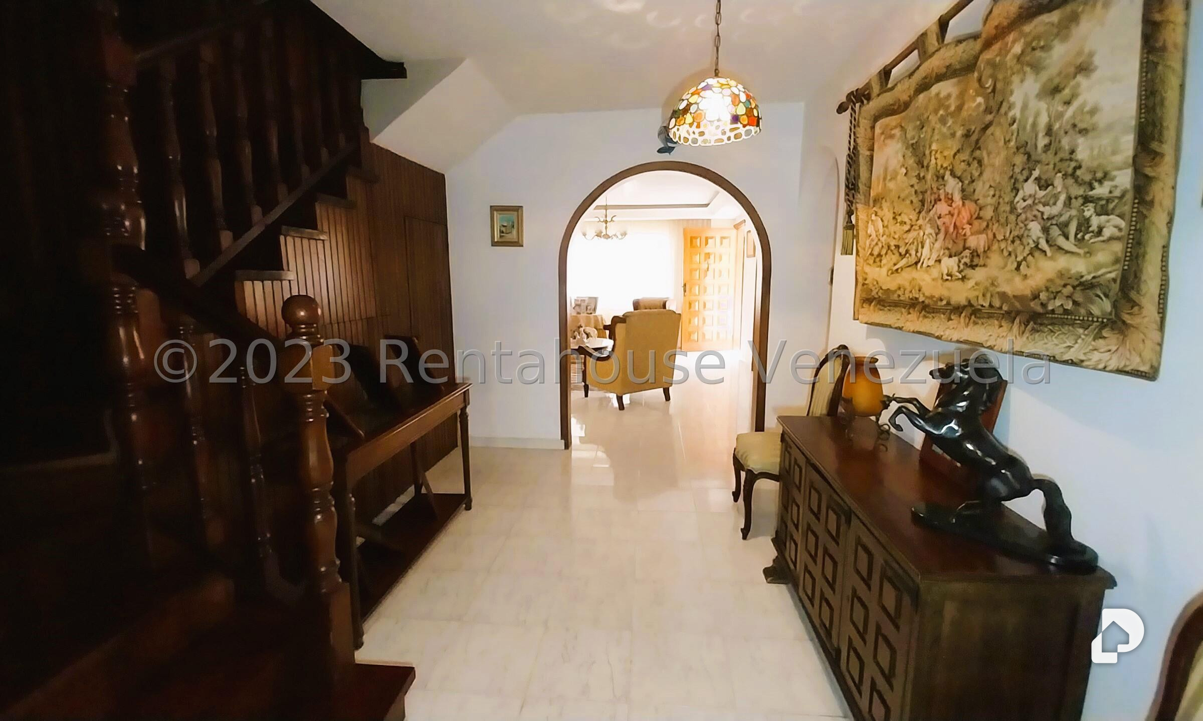 Casa en Alto Prado, Caracas – 11
