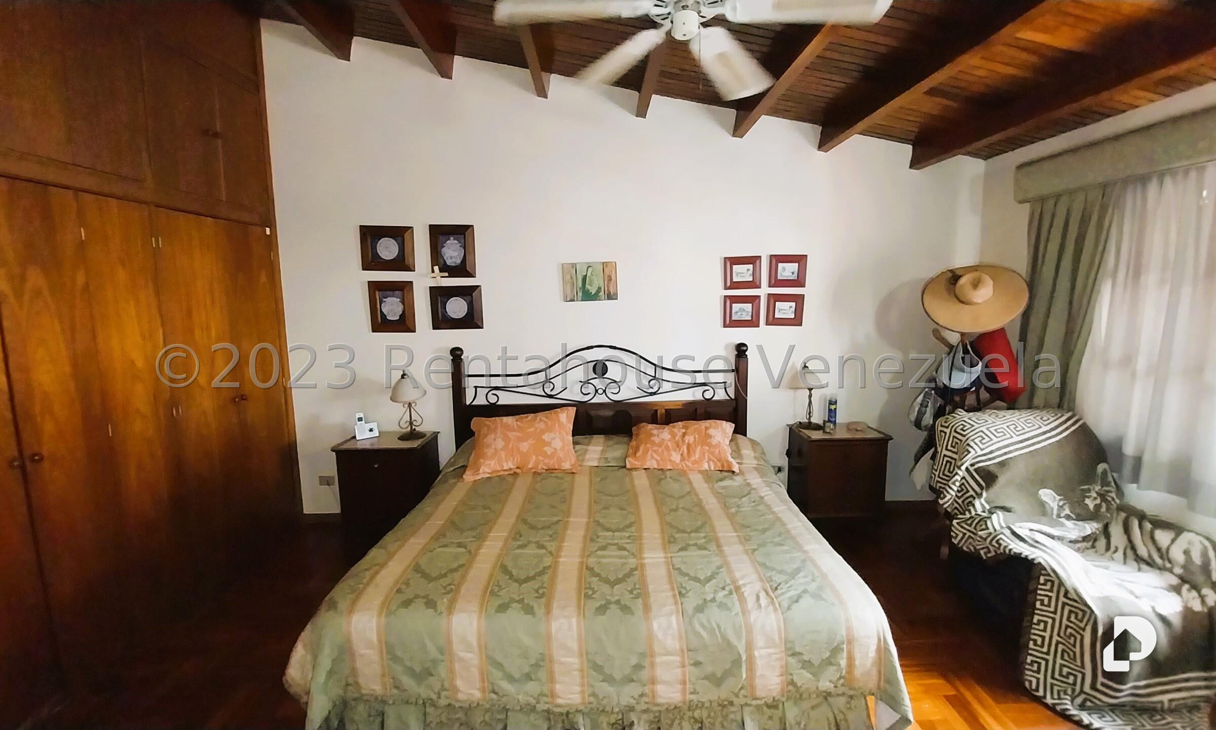 Casa en Alto Prado, Caracas – 14