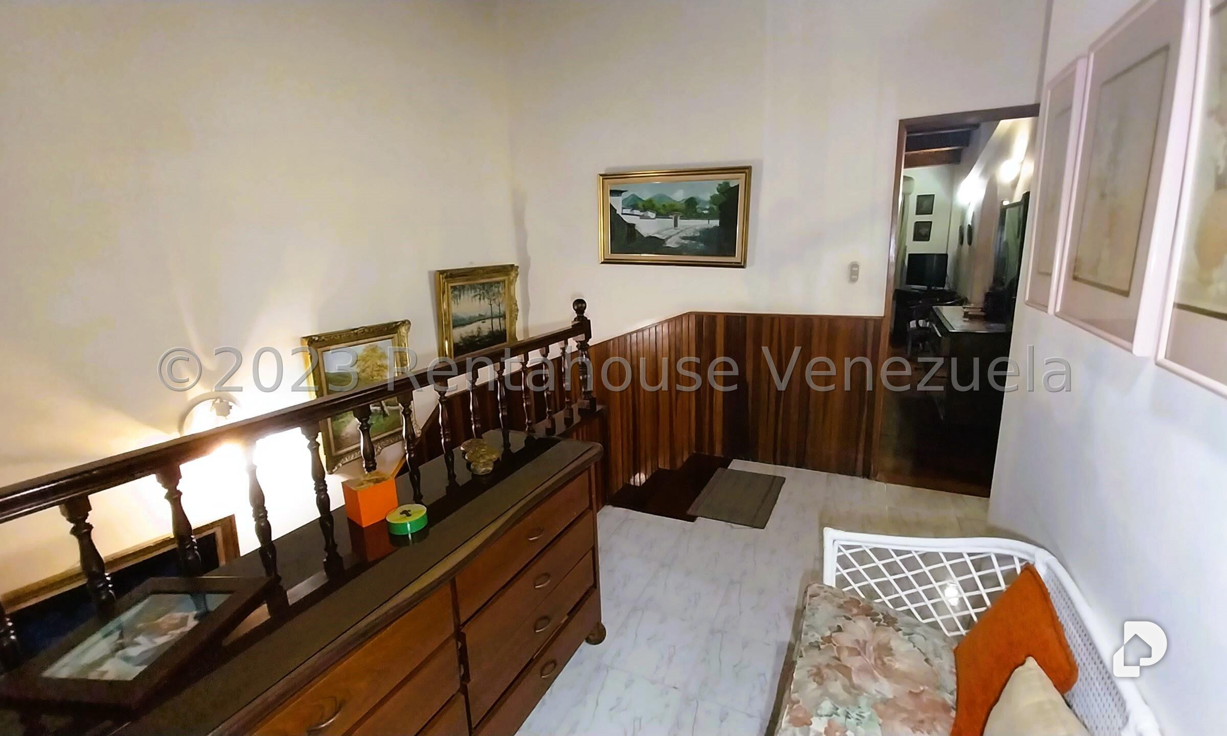 Casa en Alto Prado, Caracas – 28