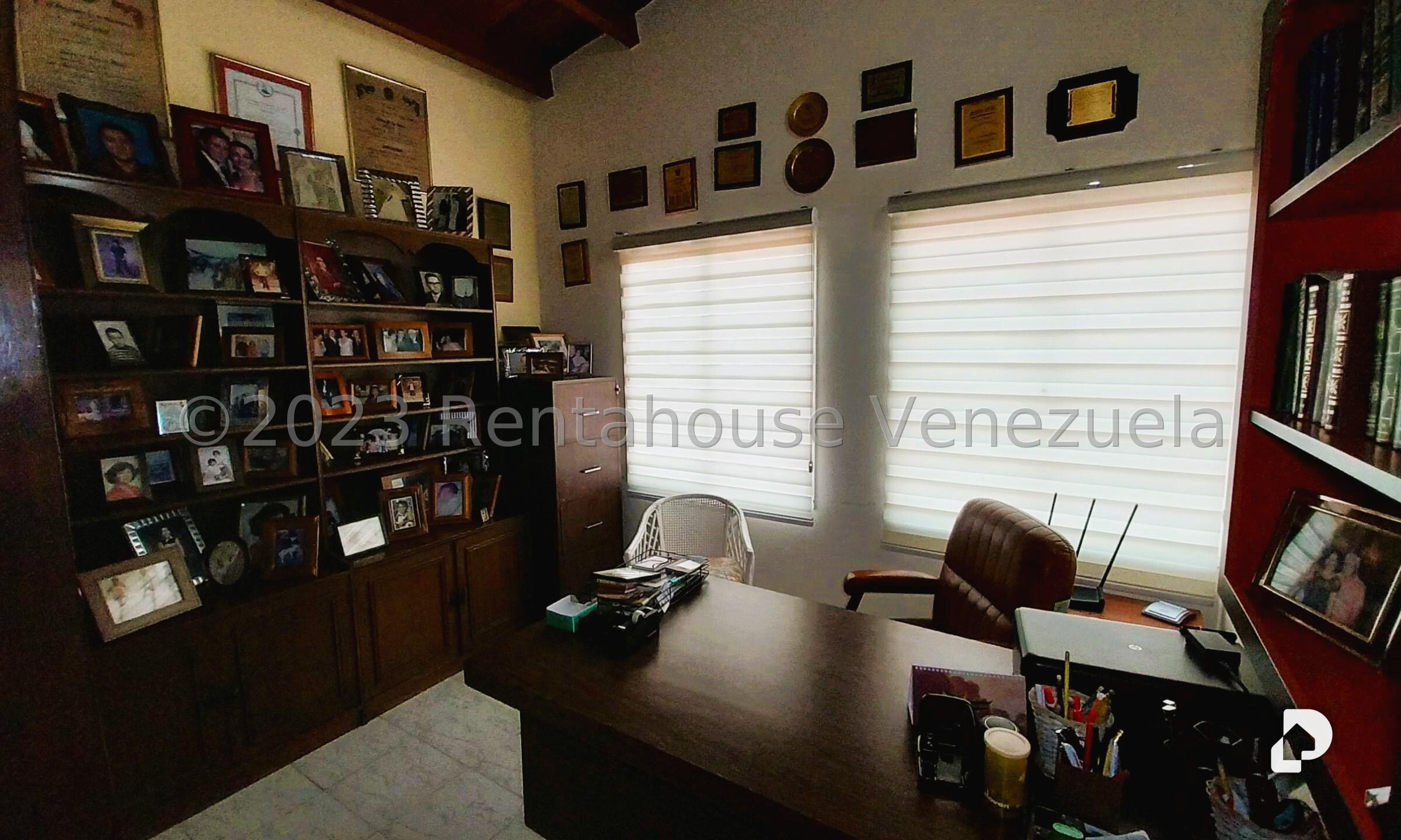 Casa en Alto Prado, Caracas – 18