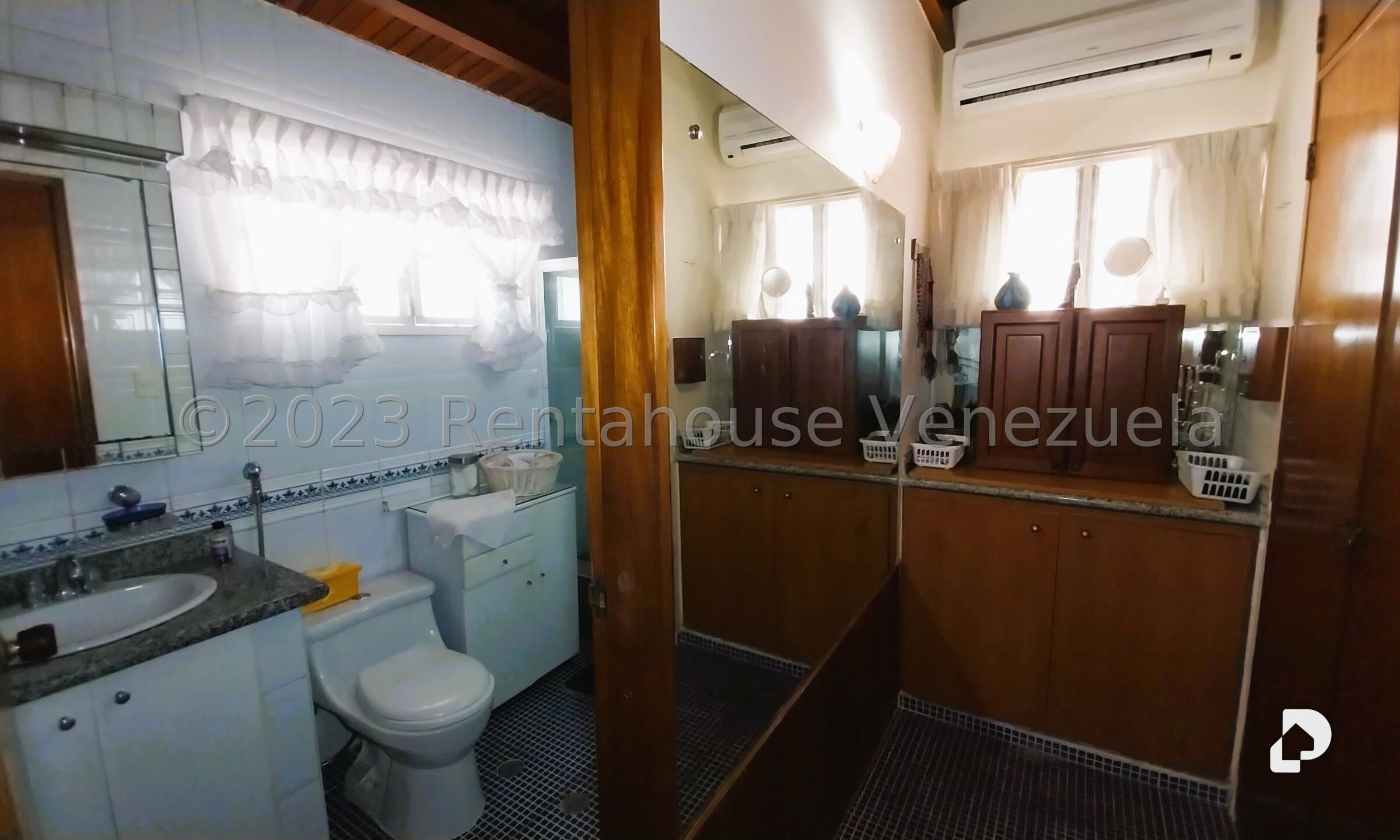 Casa en Alto Prado, Caracas – 16