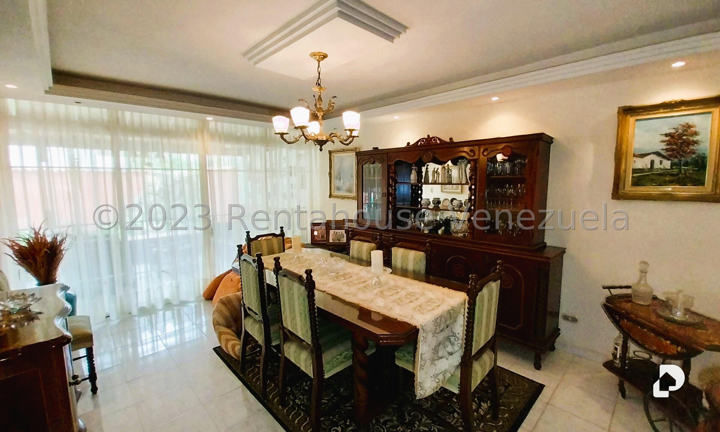 Casa en Alto Prado, Caracas – 8