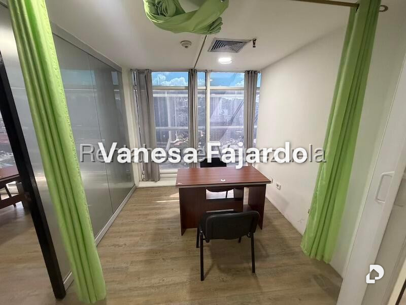 Oficina en El Recreo, Caracas – 15