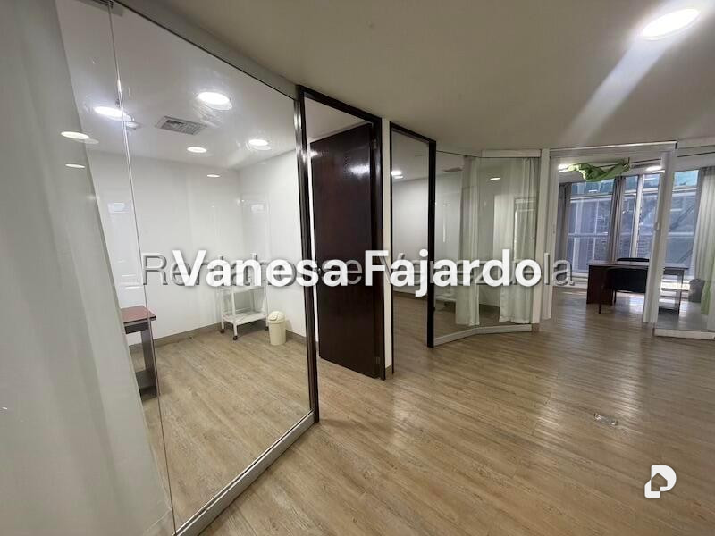 Oficina en El Recreo, Caracas – 11
