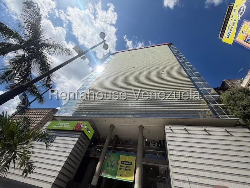 Oficina en El Recreo, Caracas - 1