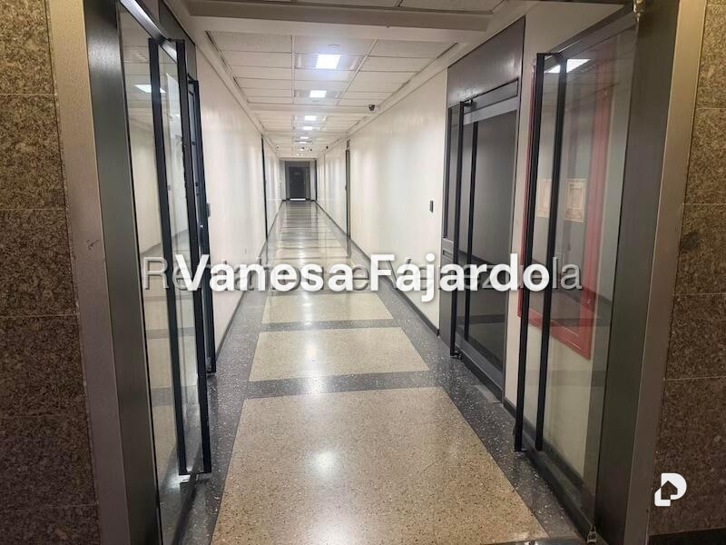 Oficina en El Recreo, Caracas – 2