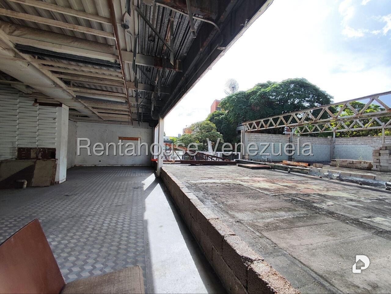 Terreno en La Castellana, Caracas – 30