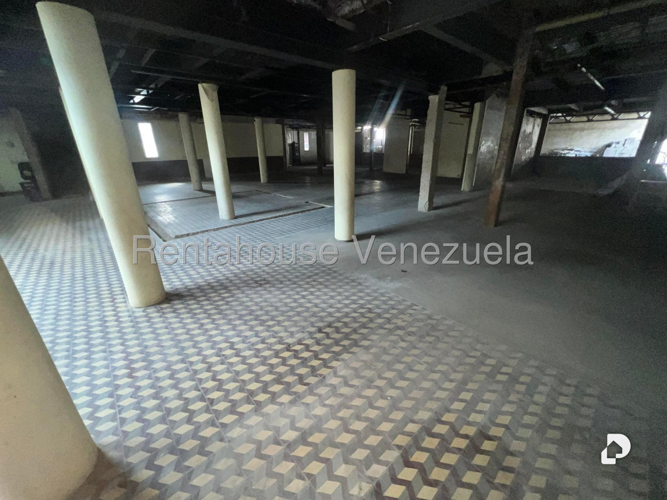 Terreno en La Castellana, Caracas – 23