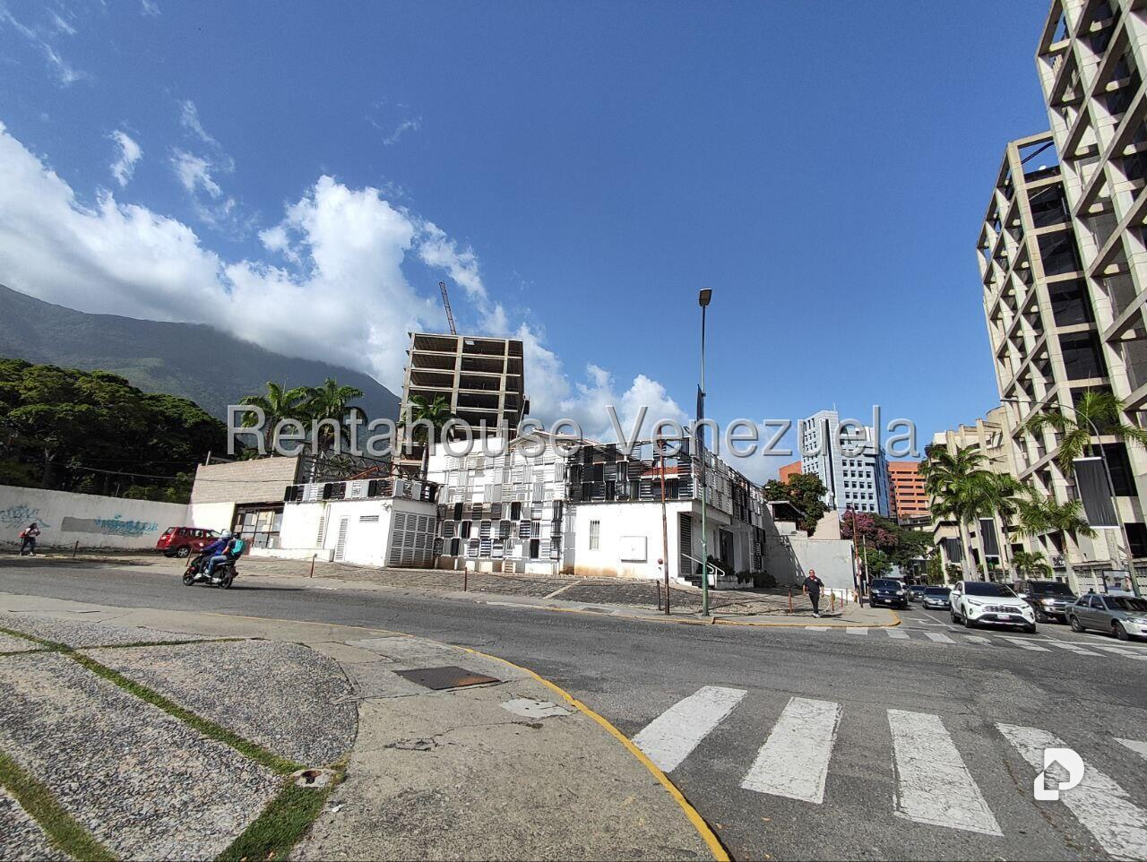 Terreno en La Castellana, Caracas – 7