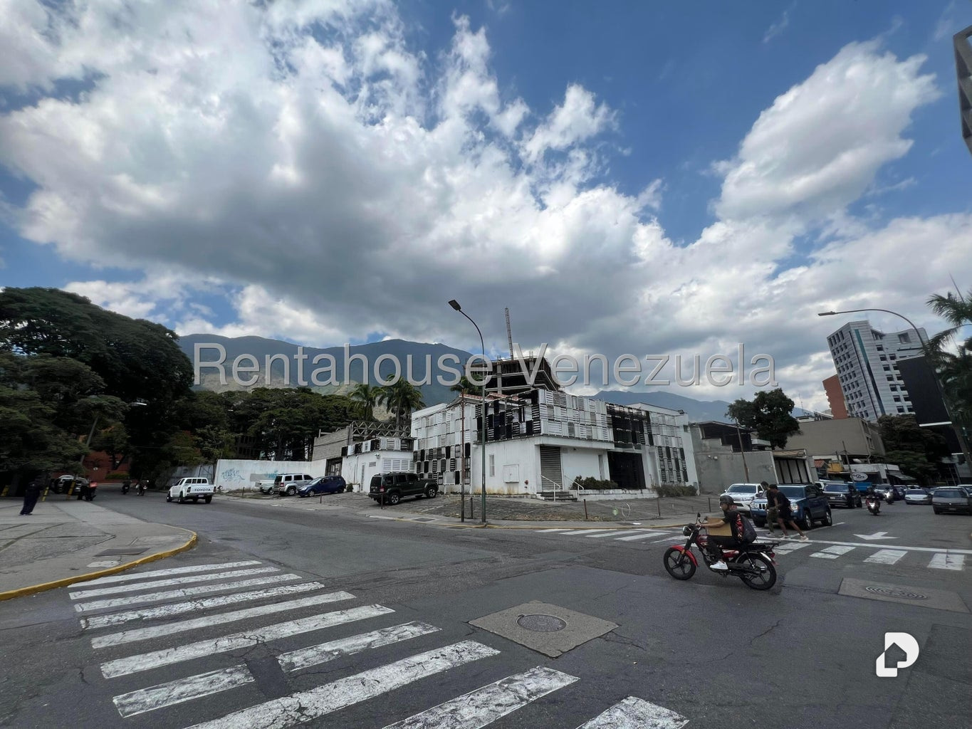 Terreno en La Castellana, Caracas – 6
