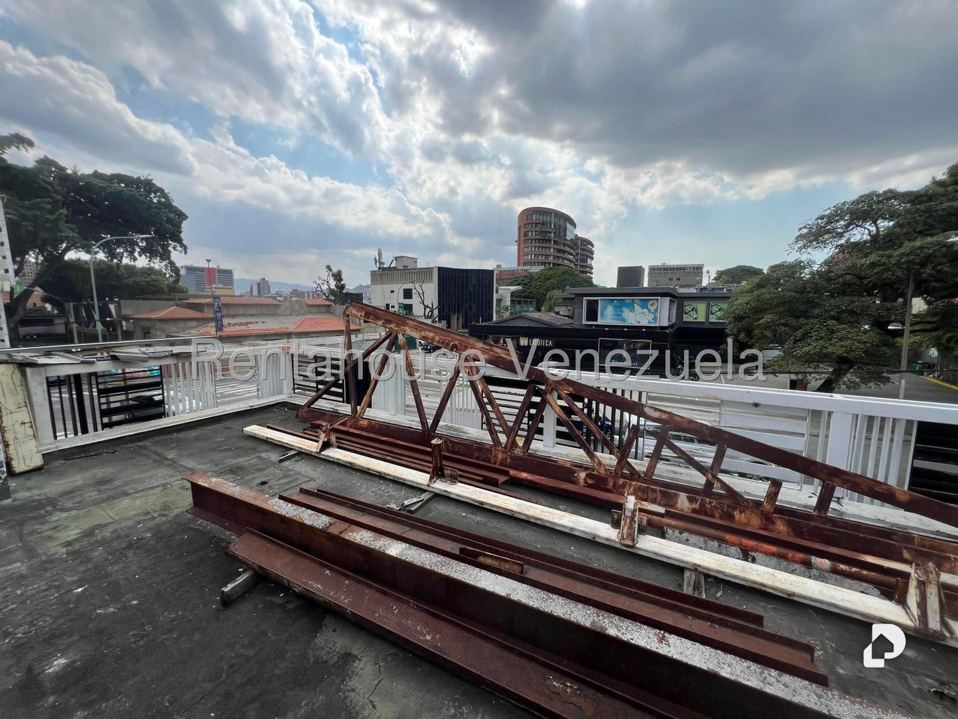 Terreno en La Castellana, Caracas – 15