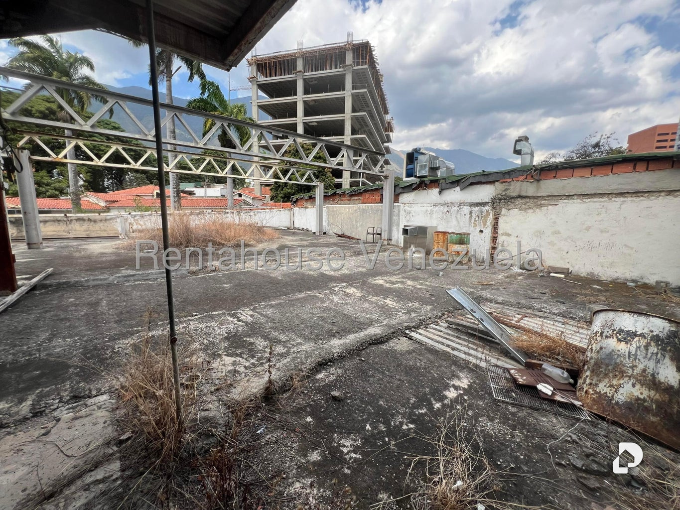 Terreno en La Castellana, Caracas – 19