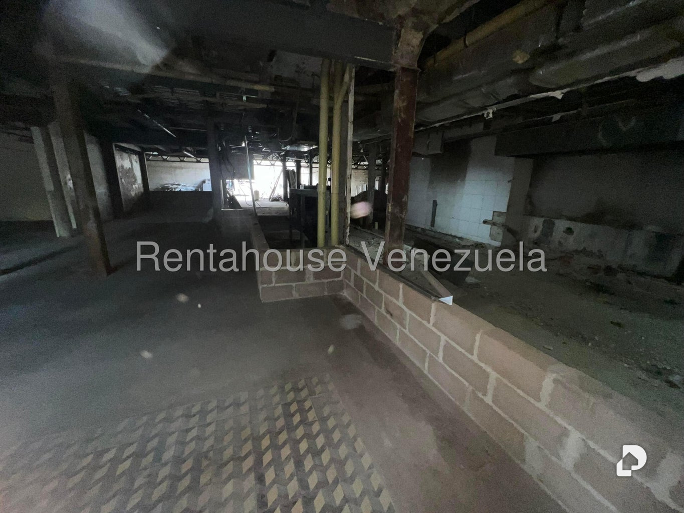 Terreno en La Castellana, Caracas – 22