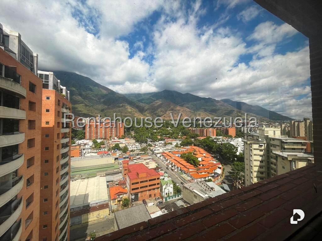 Oficina en Los Dos Caminos, Caracas