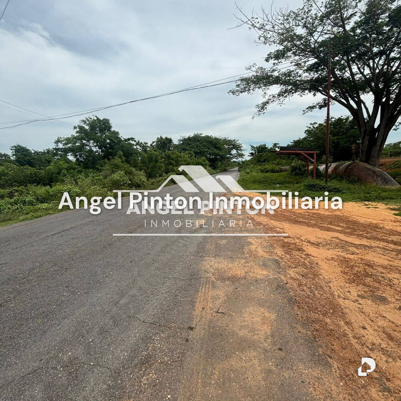 Land in Zona Industrial, Cabimas – 2