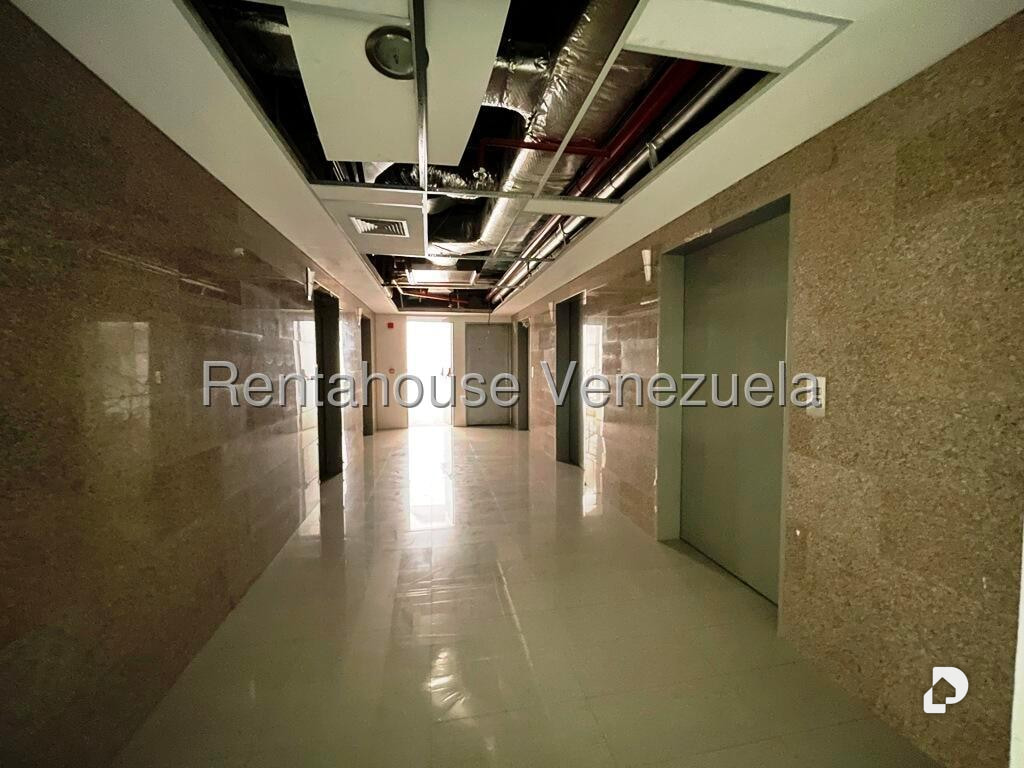 Oficina en Los Dos Caminos, Caracas