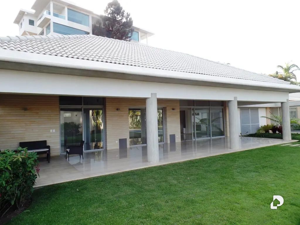 Casa en La Lagunita Country Club, Caracas
