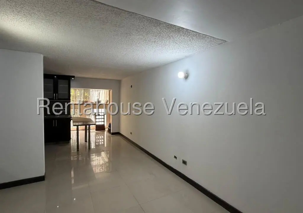 Apartment in Los Samanes, Caracas - 1