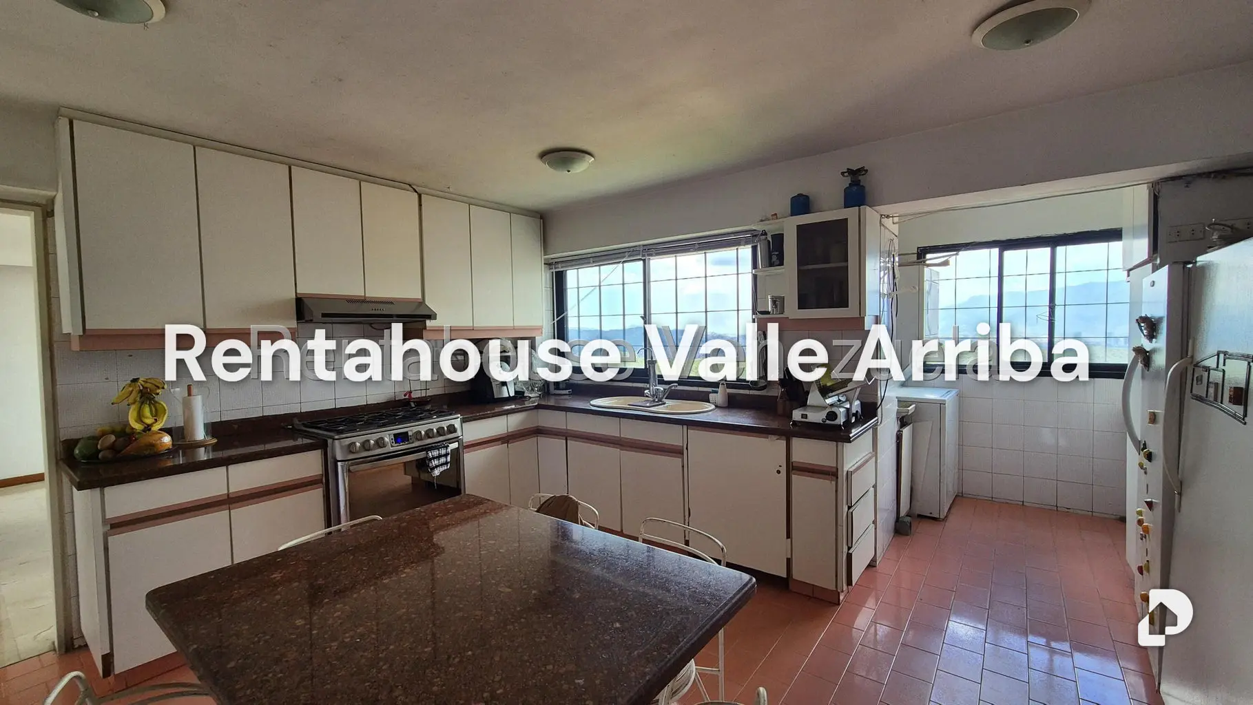 Apartamento en Lomas de Prados del Este, Caracas – 11