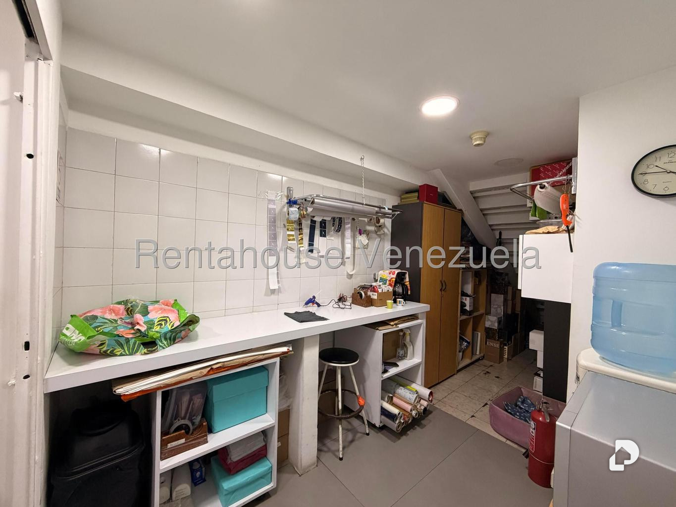 Local comercial en Las Mercedes, Caracas – 24