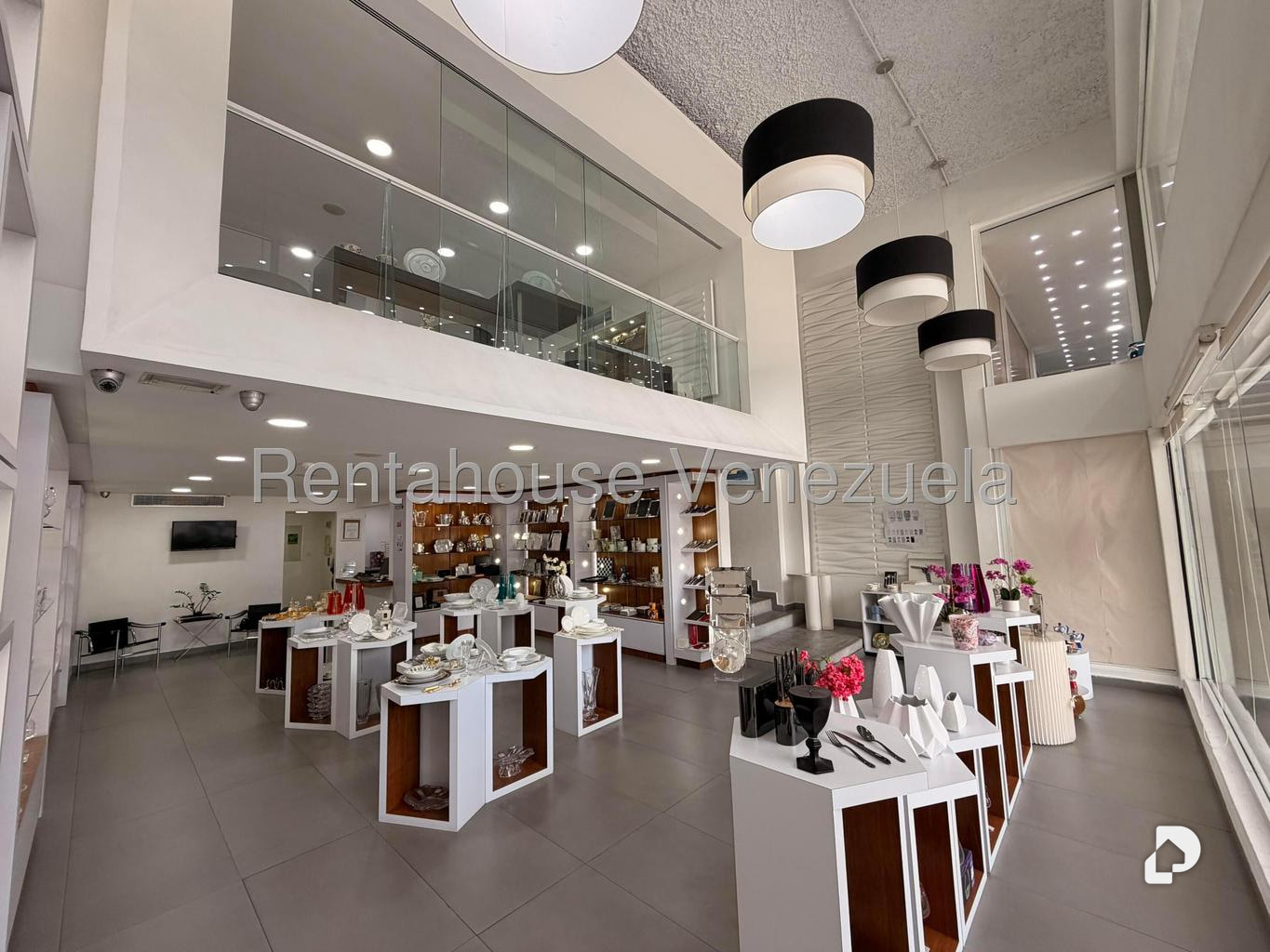 Local comercial en Las Mercedes, Caracas – 16