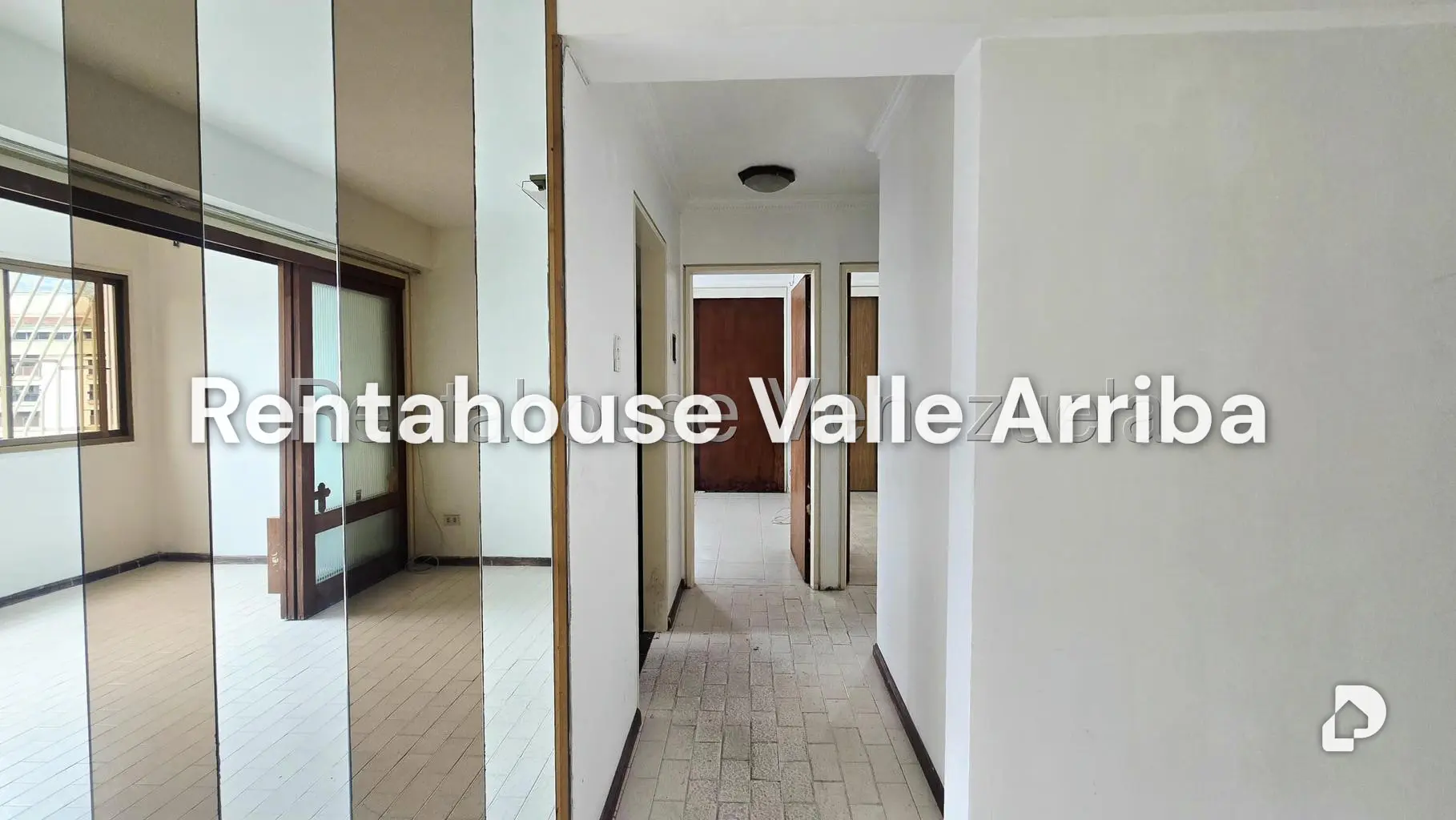 Apartamento en Los Palos Grandes, Caracas – 14