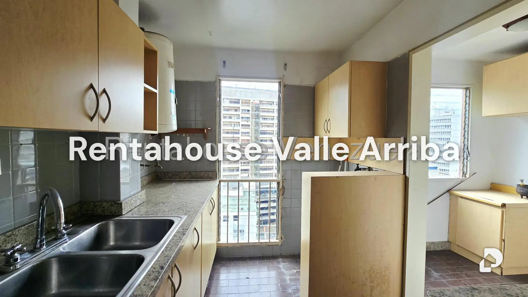 Apartamento en Los Palos Grandes, Caracas – 12