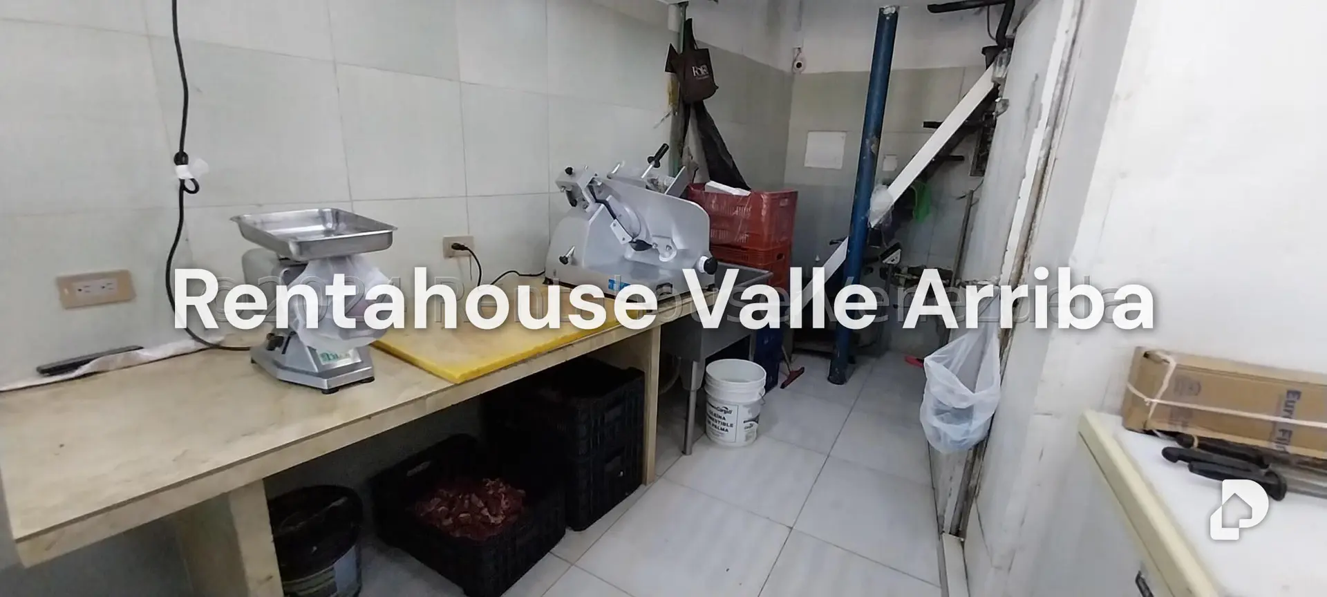Local comercial en El Paraíso, Caracas – 10