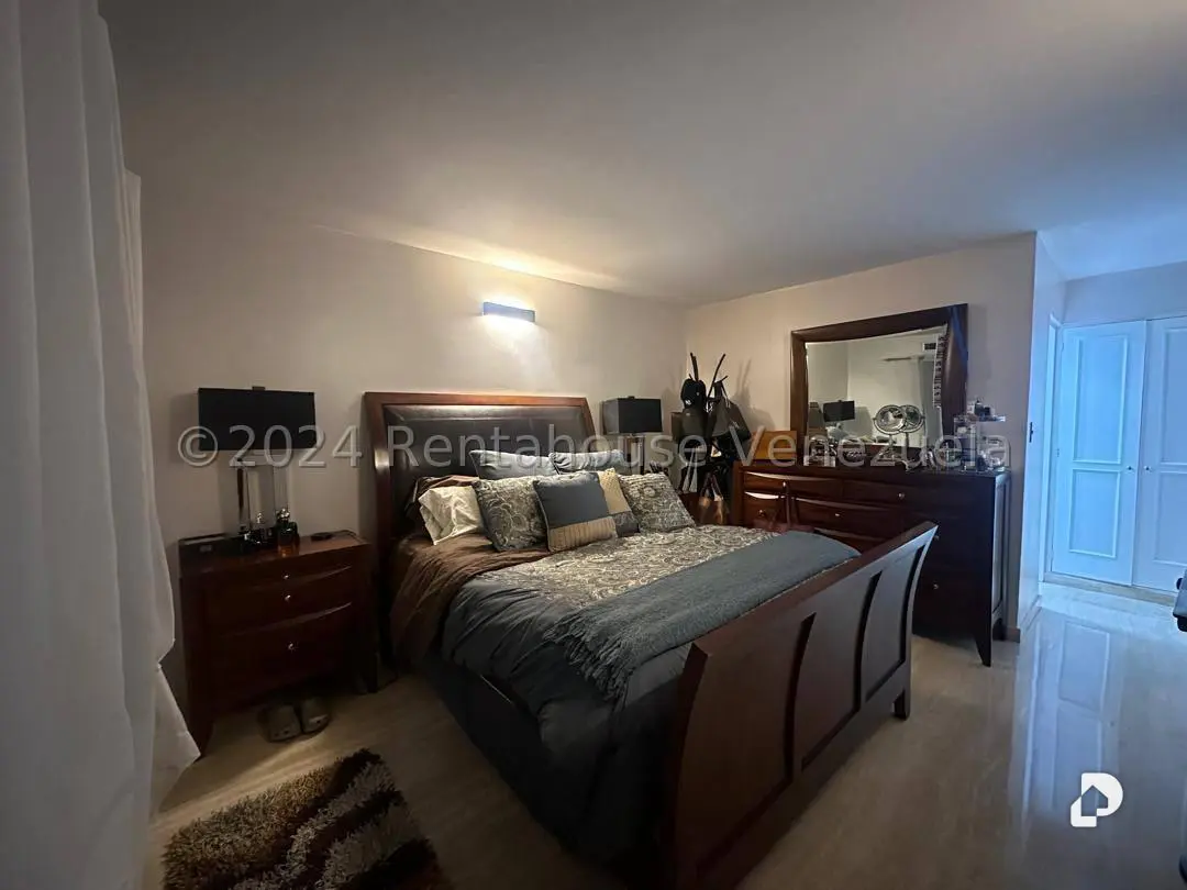 Apartamento en Colinas de La Tahona, Caracas – 16