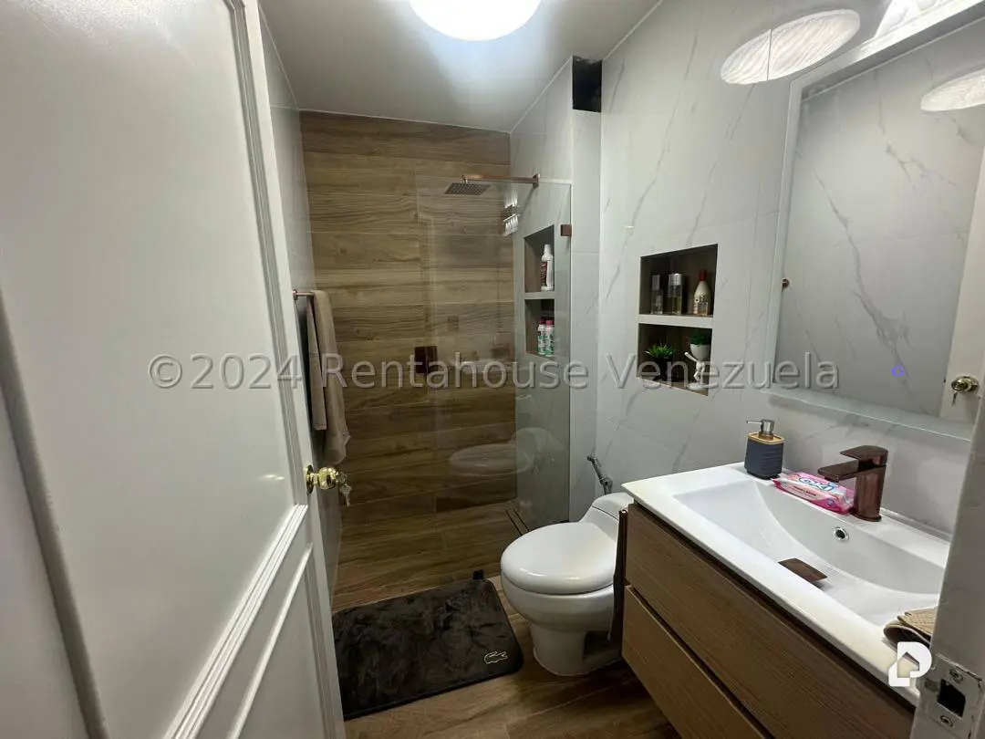 Apartamento en Colinas de La Tahona, Caracas – 24