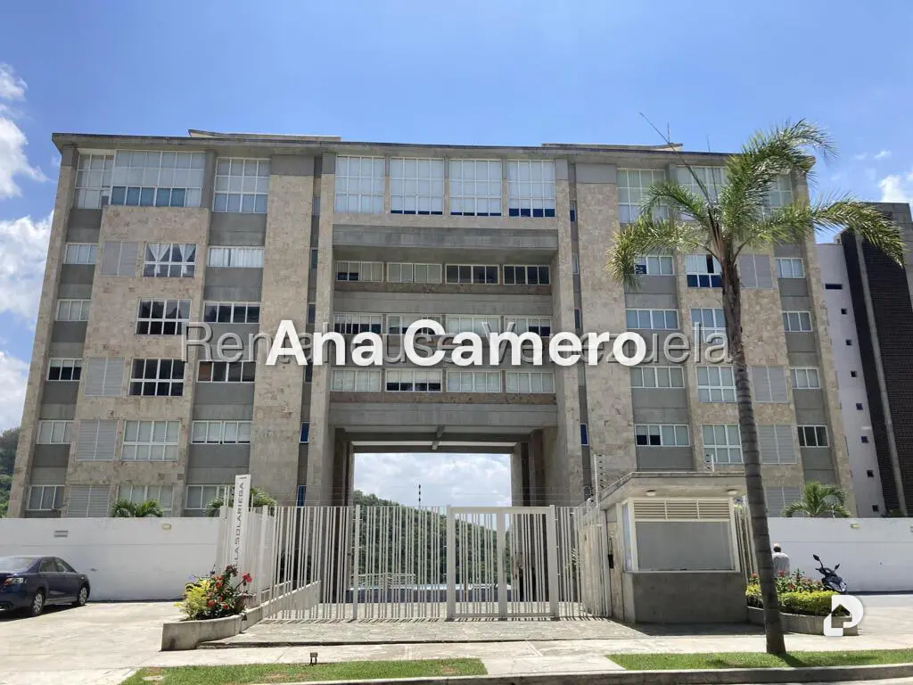 Apartamento en Solar del Hatillo, Caracas – 1