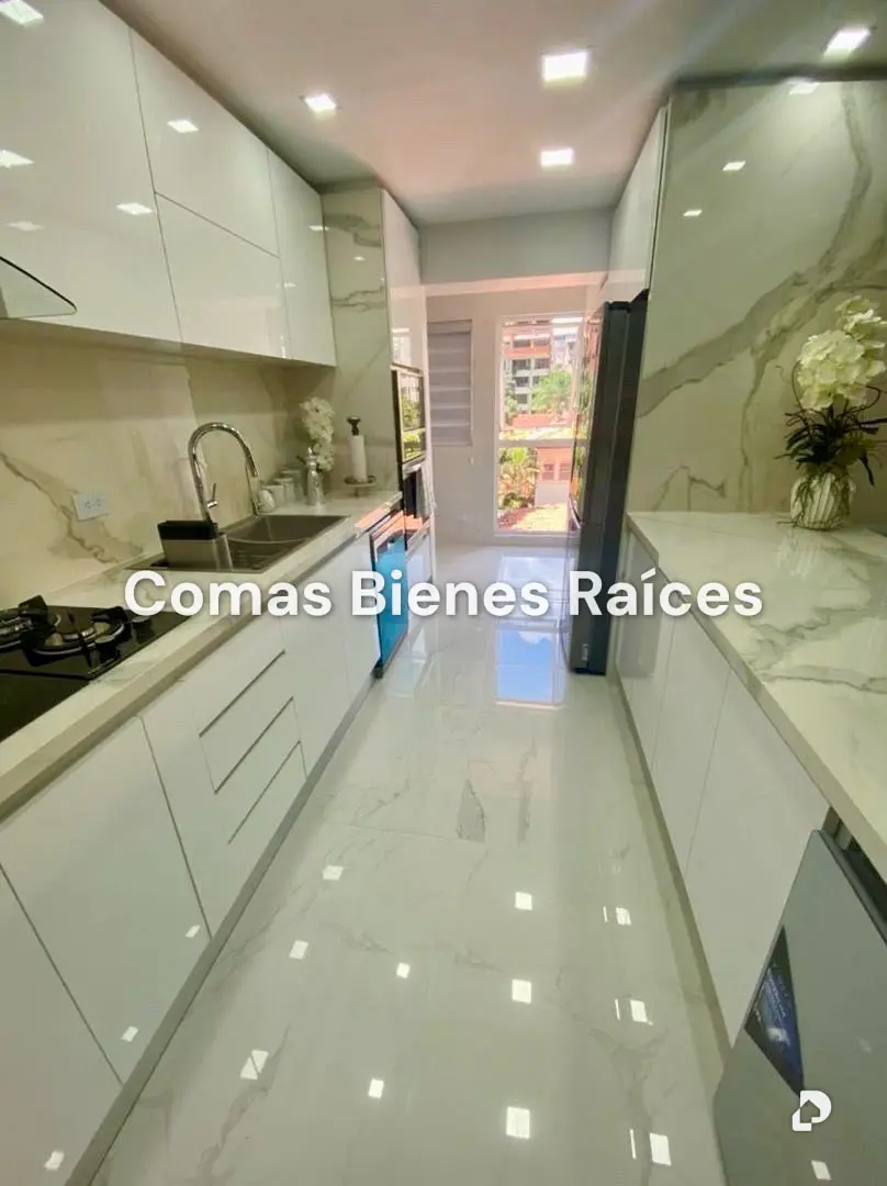 Apartamento en Campo Alegre, Caracas – 12