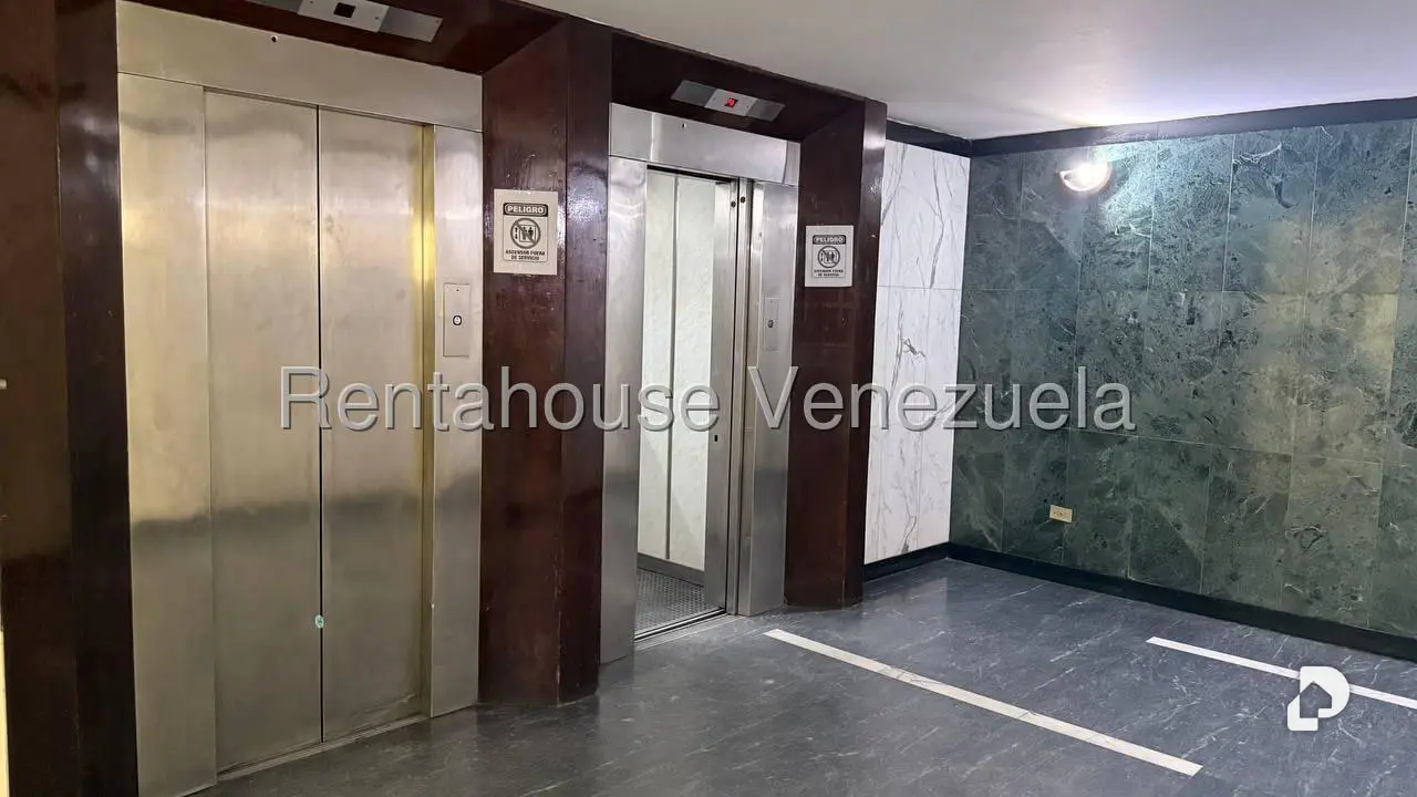 Apartamento en San Bernardino, Caracas – 3