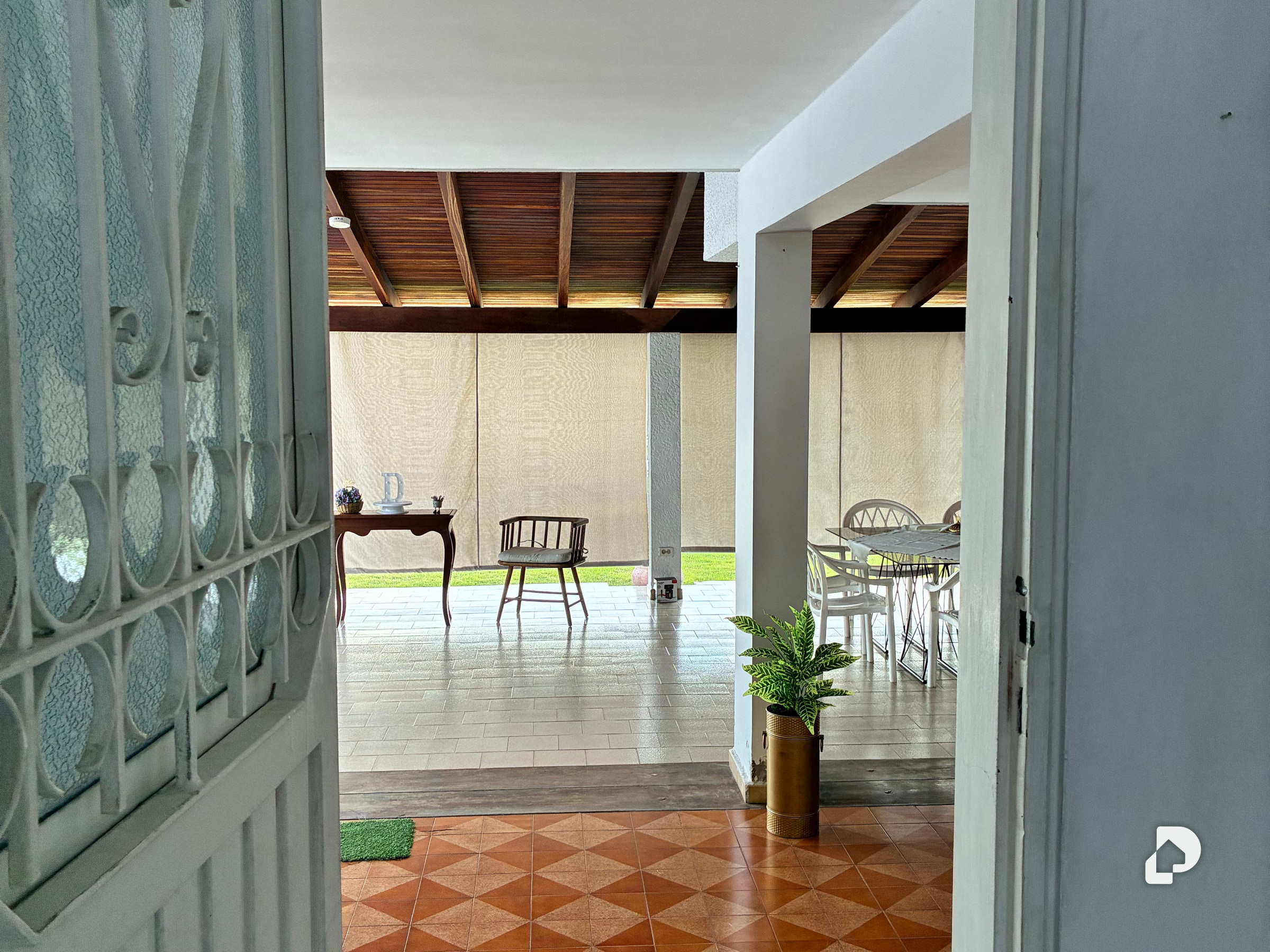 Anexo en Caracas – 1