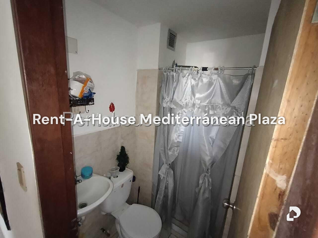 Apartamento en Paraparal, Los Guayos – 15