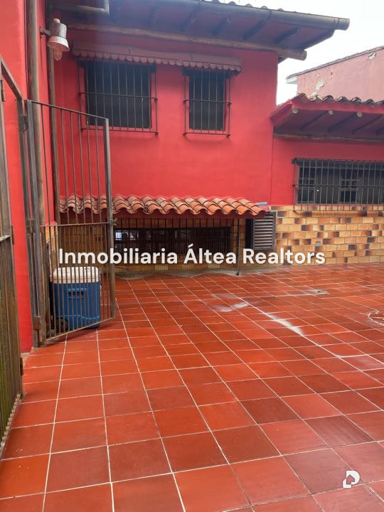 Casa en Oripoto, Caracas – 21
