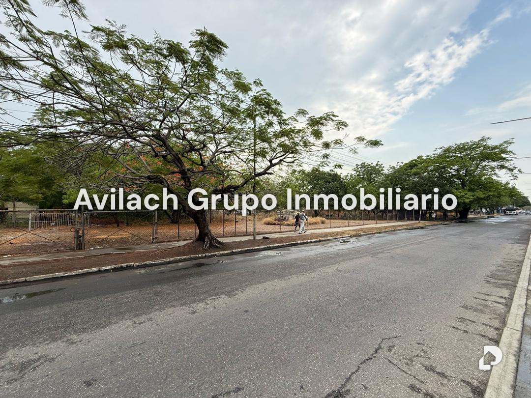 Terreno en Los Guayos, Valencia – 1