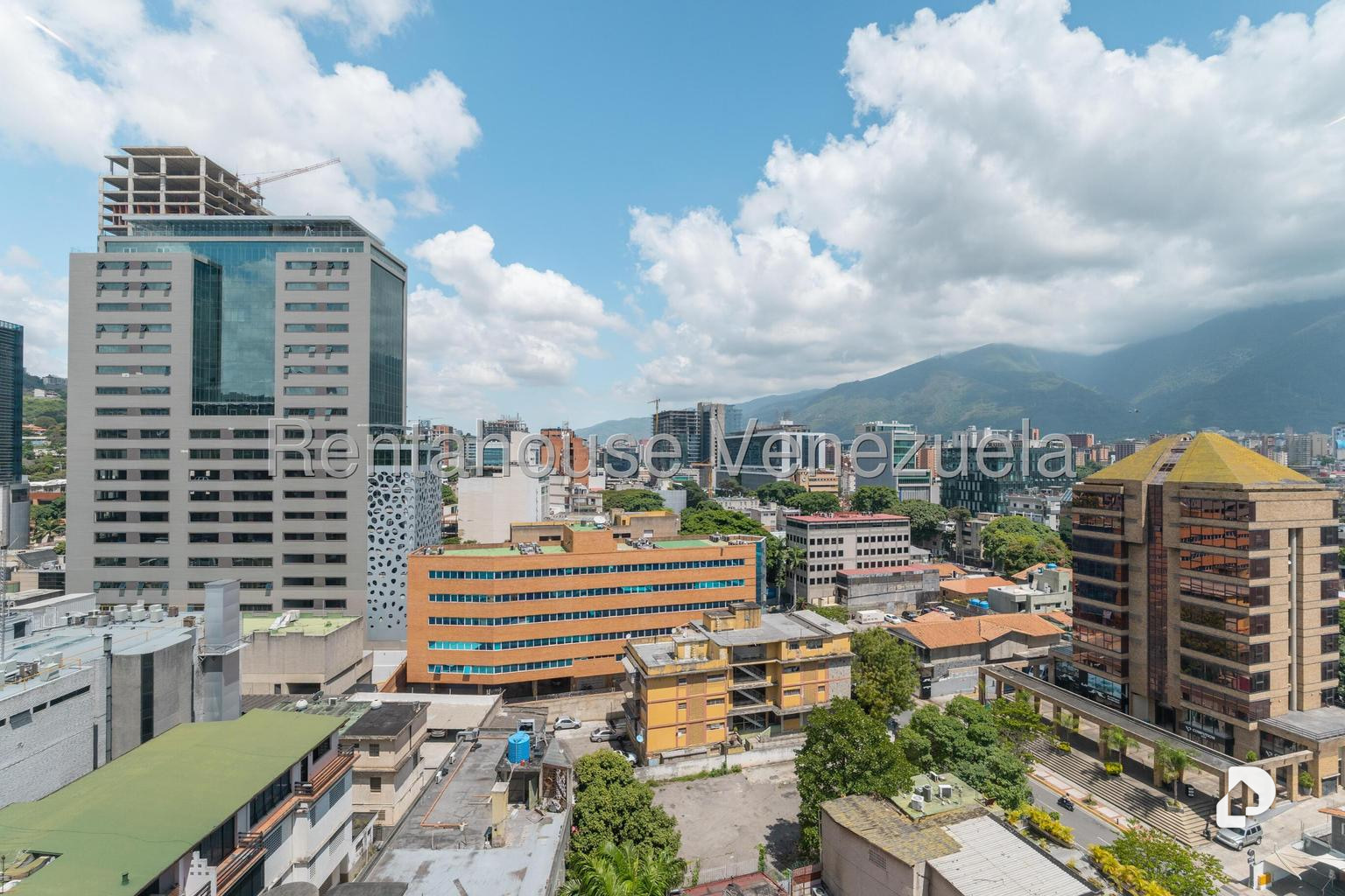 Local comercial en Las Mercedes, Caracas – 22