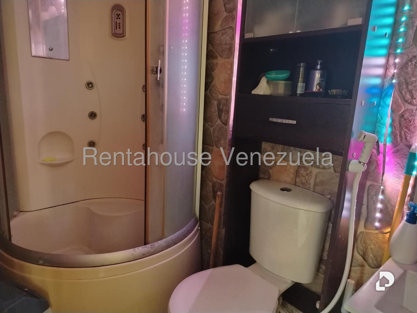 Apartamento en Parque Central, Caracas – 17